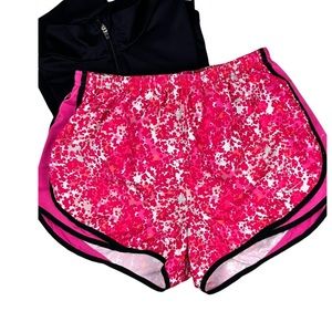 Nike Tempo Dri-Fit Heather Blue/Gray
Running Shorts - Size Large